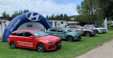 Tento víkend (24.9 - 26.9 2021) se s námi můžete potkat na Valašské zahradě! Přijďte si užít den plný zábavy a zároveň si prohlédnout nové modely značky Hyundai! Na místě je i Nový plně elektrický model Ioniq 5 s nejnovějšími technologiemi! ... Kde? Sport camp Pod Strání 2268 Rožnov pod Radhoštěm Těšíme se na Vás ! Zobrazit víc
